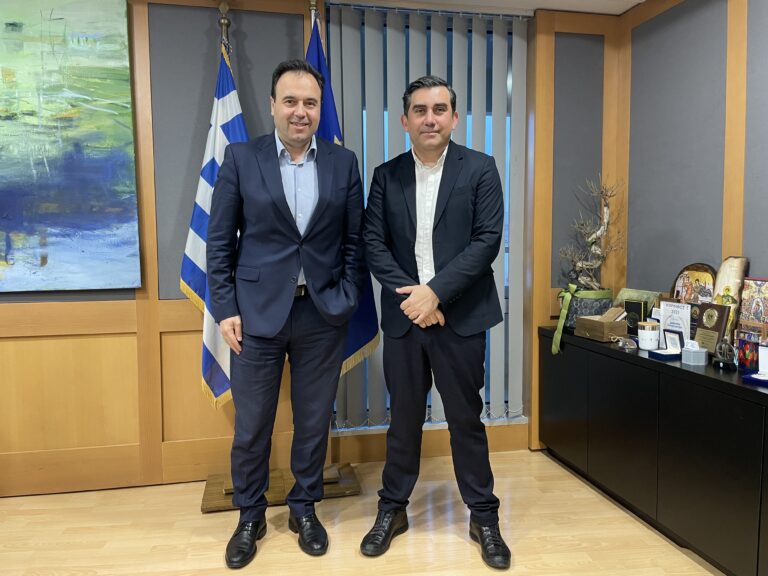 Συνάντηση Τζούμα -Παπαστεργίου για την ψηφιακό εκσυγχρονισμό υπηρεσιών Σκιάθου