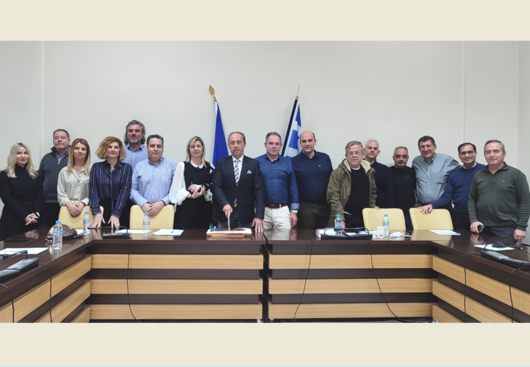 Αντάλλαξαν ευχές και έθεσαν νέους στόχους στην κοπή Βασιλόπιτας του Επιμελητηρίου Ροδόπης