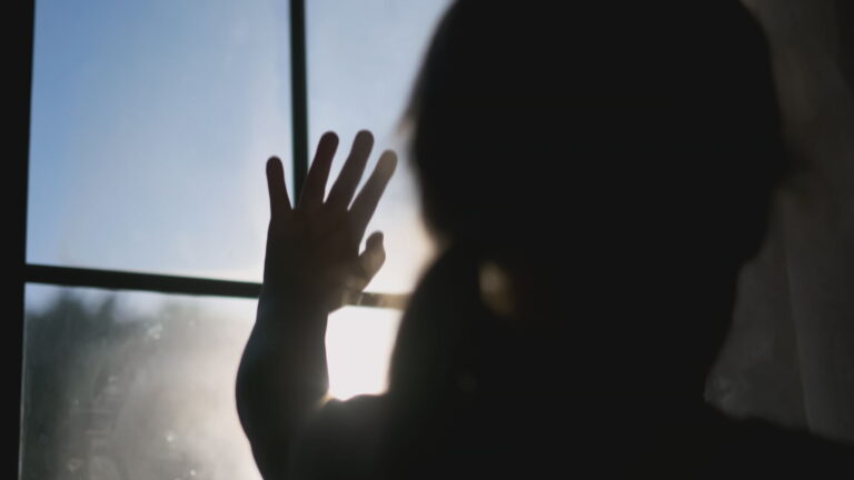 Ηράκλειο: Κρίσιμη η κατάσταση του 3χρονου – Βίντεο με κακοποιημένο το παιδί προ ημερών έδειξε ο κατηγορούμενος στην ΕΛ.ΑΣ.