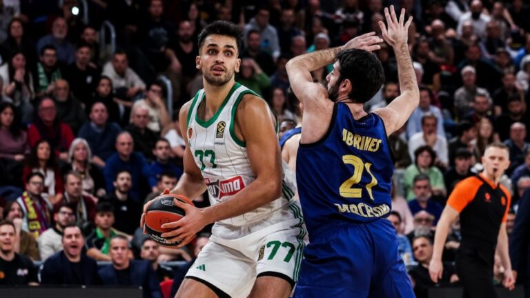 Euroleague: Ο Παναθηναϊκός κατέρρευσε στην τρίτη περίοδο και έχασε 82-73 στη Βαρκελώνη