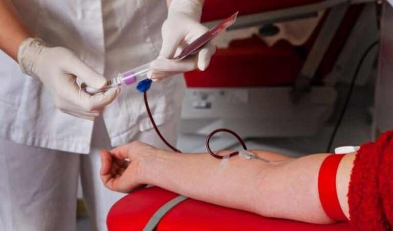 Εθελοντική αιμοδοσία πραγματοποιούν οι εκπαιδευτικοί της Ροδόπης