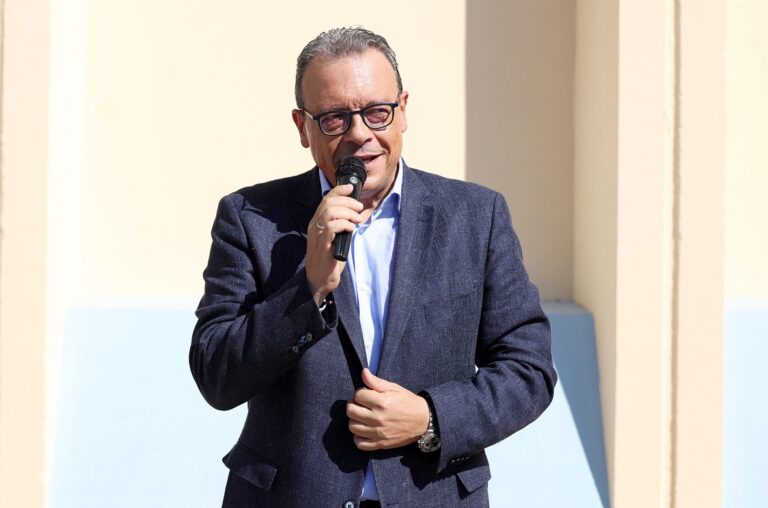 Σ.Φάμελλος: Ένα “διεφθαρμένο πελατειακό κράτος” έκλεβε τις επιδοτήσεις των αγροτών, πρέπει να επιστραφούν σε αυτούς