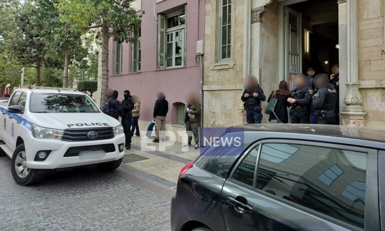 Βεντέτα στο Ηράκλειο: Ελεύθερη μετά την απολογία της η 80χρονη – Αύριο δίνει εξηγήσεις για το ένοπλο επεισόδιο ο 79χρονος σύζυγός της