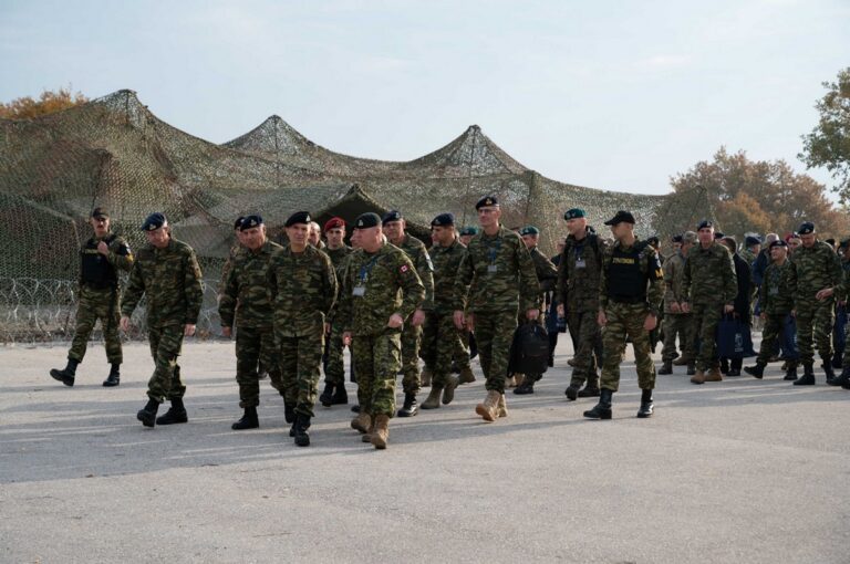 Η προθεσμία υποβολής δικαιολογητικών για τις προκαταρκτικές εξετάσεις των Στρατιωτικών Σχολών