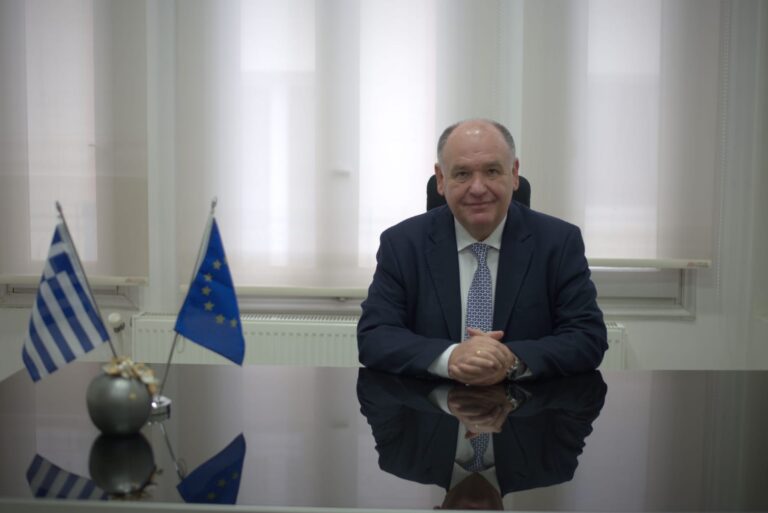 Φλώρινα: Η υπουργός Εργασίας Νίκη Κεραμέως στην κοπή βασιλόπιτας του Βουλευτή Ν.Δ.
