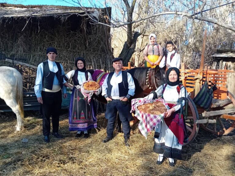 Τα σύμβολα της “Βασιλοκλούρας” και η σημασία τους για τους Καραγκούνηδες της Φανερωμένης Τρικάλων