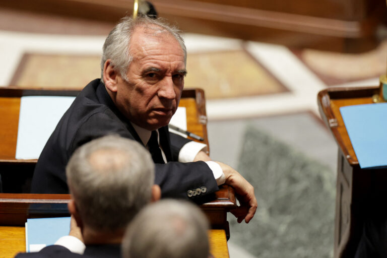 Γαλλία: Απορρίφθηκε και η δεύτερη πρόταση μομφής κατά της κυβέρνησης Μπαϊρού