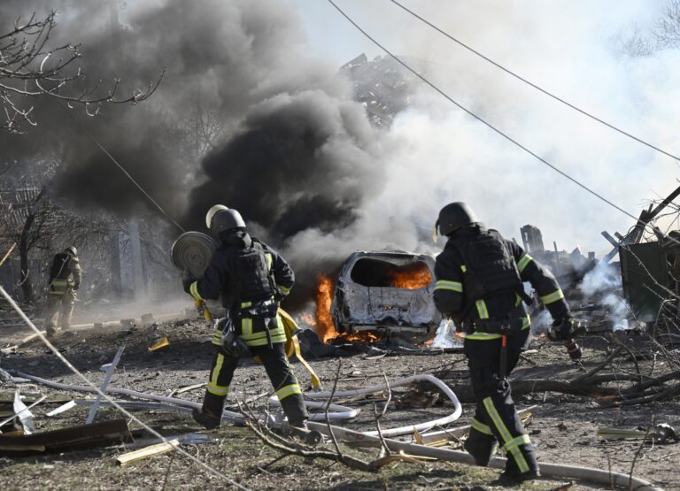 Ρωσικά πλήγματα στην Ουκρανία με απολογισμό τρεις νεκρούς και πέντε τραυματίες