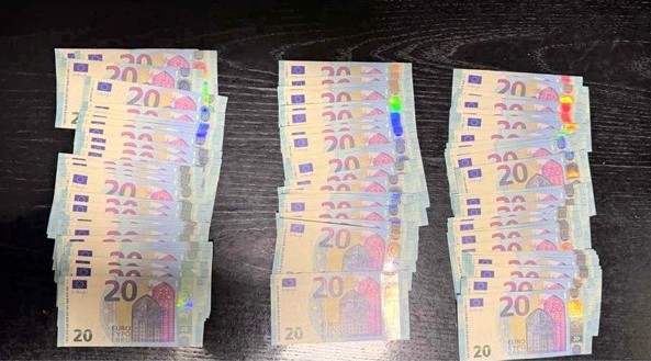 Ξάνθη: Πραγματοποίησαν συναλλαγές με πλαστά χαρτονομίσματα των 20 ευρώ