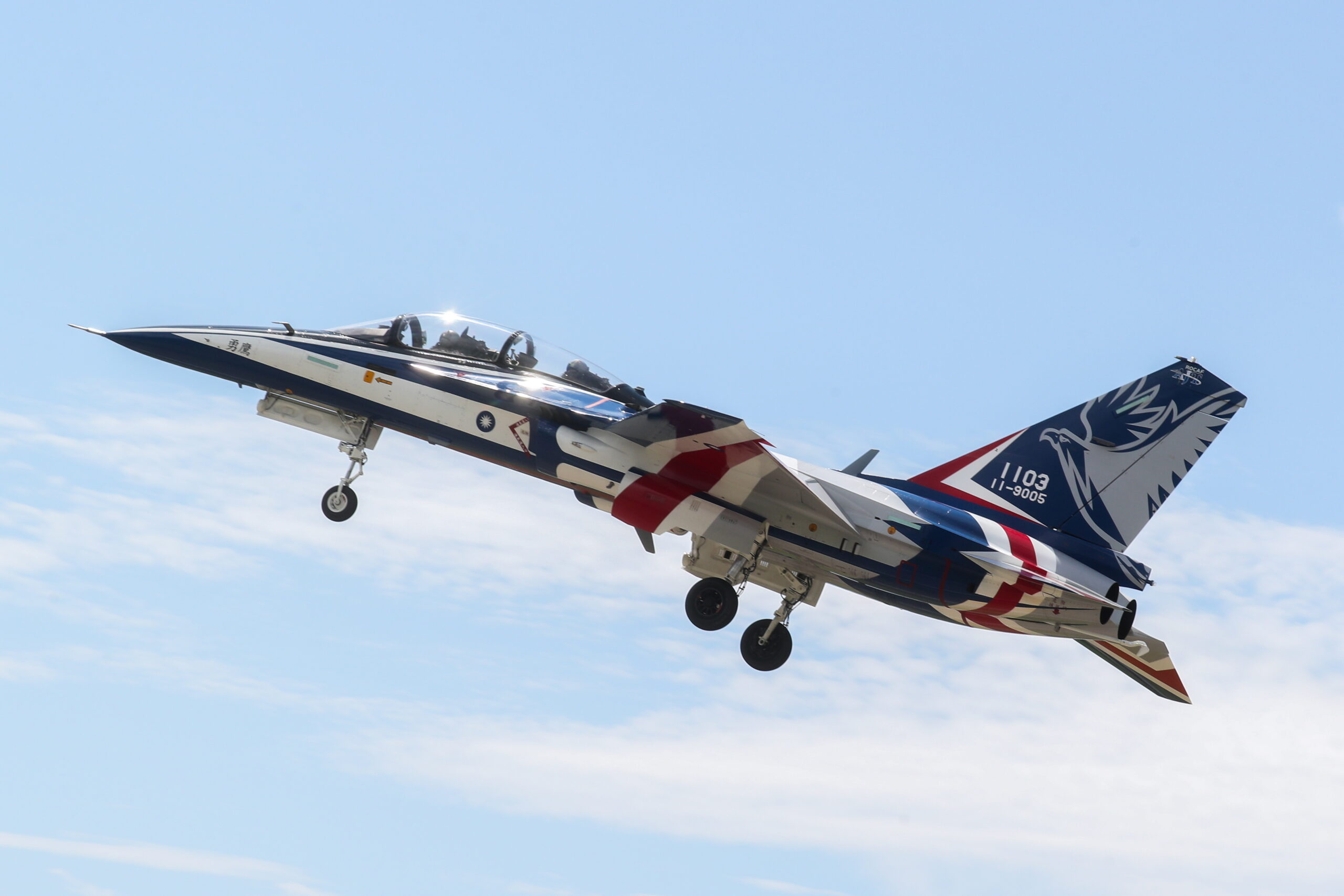Ταϊβάν: Συντριβή μαχητικού αεροσκάφους AT-5 Brave Eagle