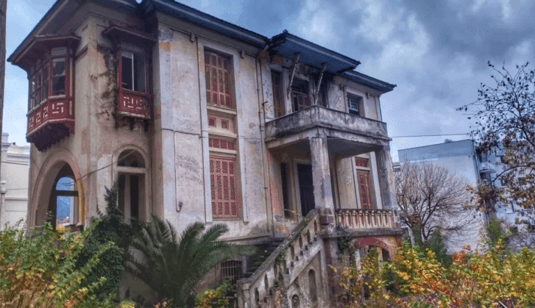 Λέσβος: Διαγωνισμός για την μετατροπή του Κατσάνειου σε βρεφονηπιακό σταθμό