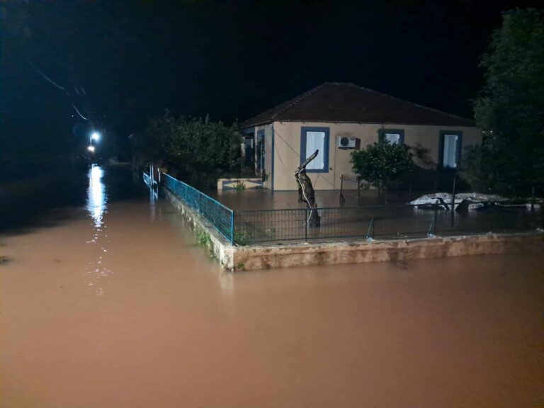 Καταστροφές από την κακοκαιρία στην Κεφαλονιά – Έκτακτα μέτρα κυκλοφορίας στη Ζάκυνθο