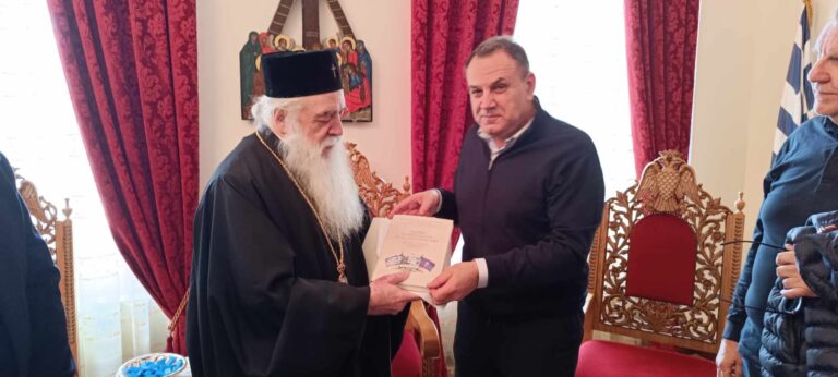 Ο Ν. Παναγιωτόπουλος στη Σάμο για το σχέδιο αποσυμφόρησης της κλειστής ελεγχόμενης δομής