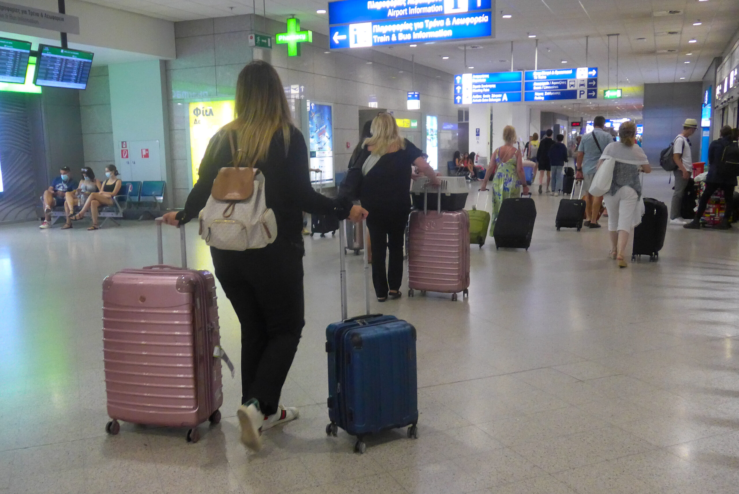 Με θετικό πρόσημο και τον Δεκέμβριο αφίξεις και διανυκτερεύσεις στη χώρα