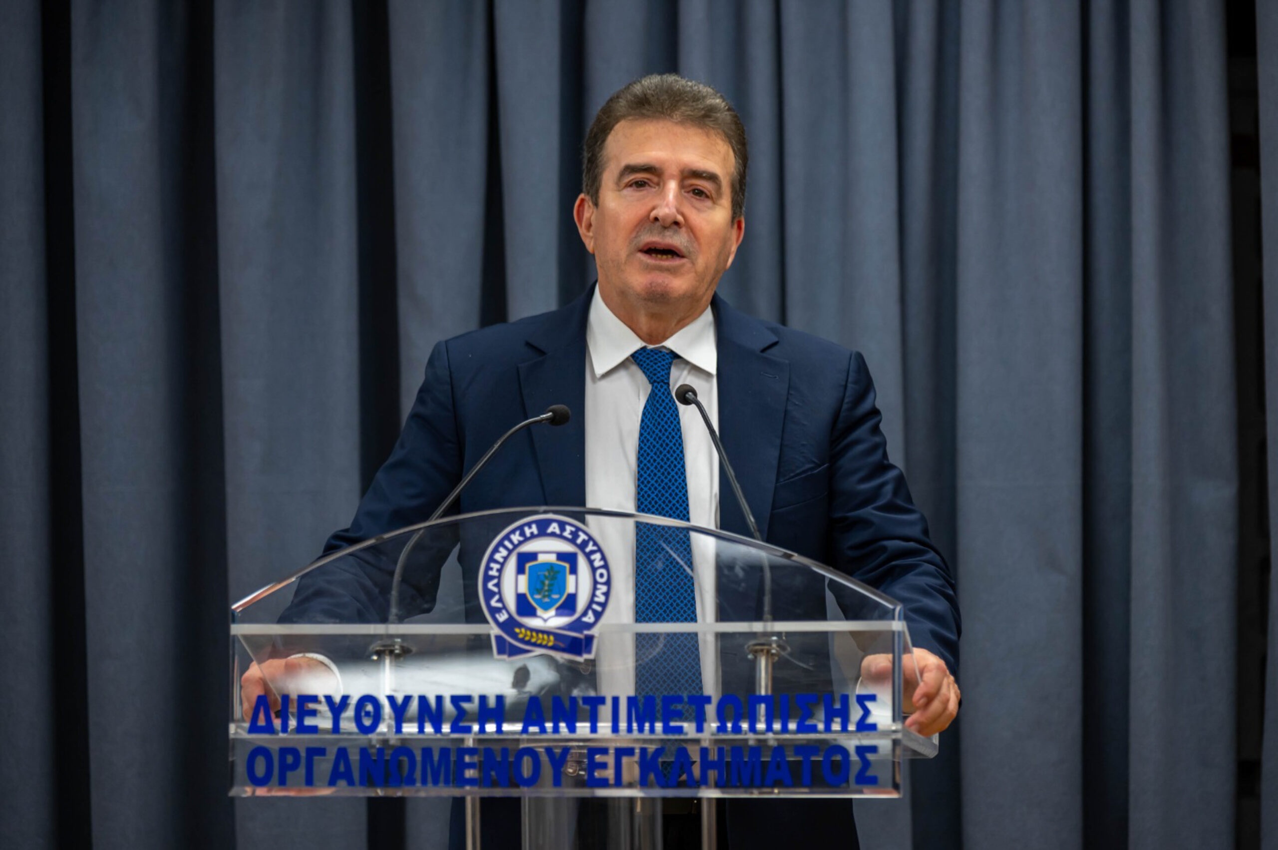 ΕΙΔΙΚΗ ΤΕΛΕΤΗ ΓΙΑ ΤΗΝ ΠΑΡΑΔΟΣΗ ΧΟΡΗΓΙΑΣ ΣΤΗΝ ΔΙΕΥΘΥΝΣΗ ΑΝΤΙΜΕΤΩΠΙΣΗΣ ΟΡΓΑΝΩΜΕΝΟΥ ΕΓΚΛΗΜΑΤΟΣ ΑΠΟ ΤΗΝ "AHEPA" (ΓΡΑΦΕΙΟ ΤΥΠΟΥ ΥΠΟΥΡΓΕΙΟΥ ΠΡΟΣΤΑΣΙΑΣ ΤΟΥ ΠΟΛΙΤΗ/EUROKINISSI)