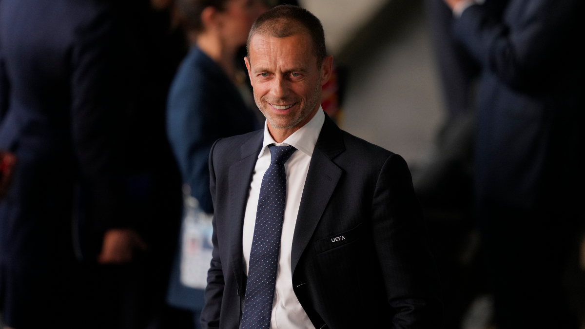 Ο Τσέφεριν παραμένει στην UEFA και διεκδικεί νέα θητεία