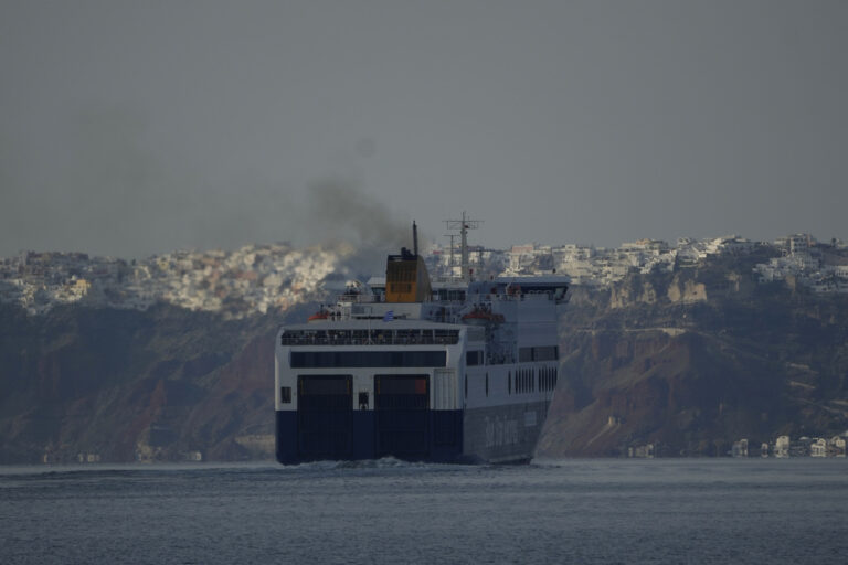 Στο ρυθμό των Ρίχτερ οι Κυκλάδες – 4,9 τα ξημερώματα: Σε επιφυλακή οι αρχές – Πού δεν θα λειτουργήσουν τα σχολεία