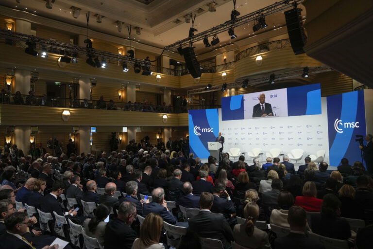 Διάσκεψη Μονάχου: «Καμία συμφωνία για την Ουκρανία χωρίς το Κίεβο», λένε Ευρωπαίοι και Ζελένσκι