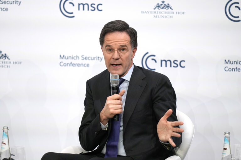 Μαρκ Ρούτε: Οι Ευρωπαίοι να δείξουν τη χρησιμότητα τους αν θέλουν να έχουν λόγο στο ουκρανικό