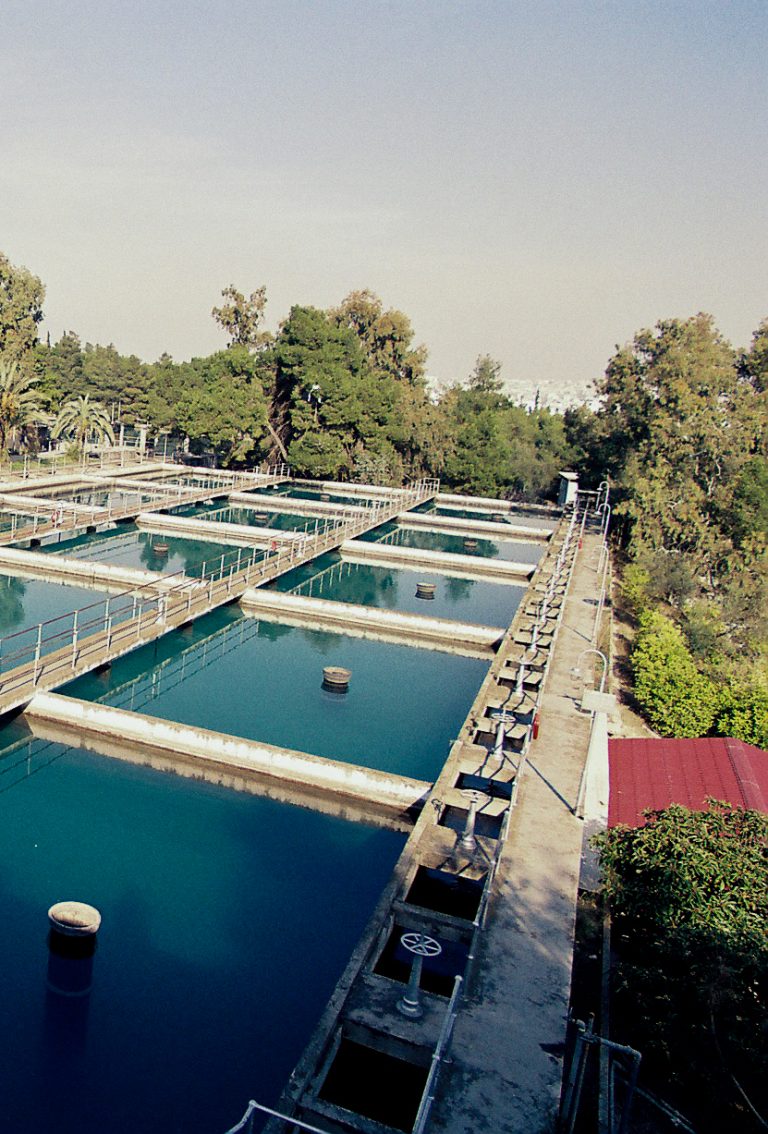 Στην Ολομέλεια του ΣτΕ η τιμολόγηση του νερού – «Να μη γίνει το νερό σαν το ρεύμα ακριβό» ζητούν πολίτες και εργαζόμενοι