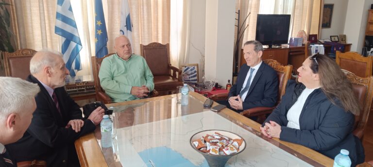 Συνάντηση δημάρχου Βόλου με γενικό πρόξενο Γαλλίας