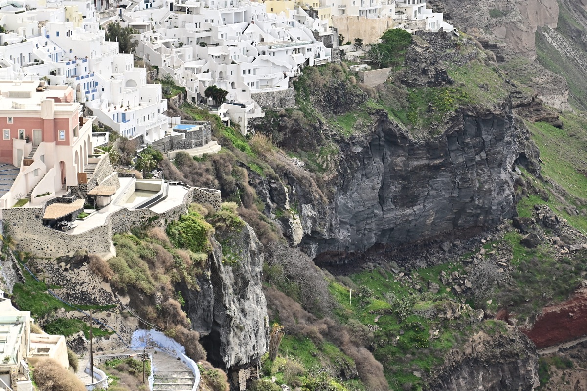 Στ. Μελετλίδης (Ηφαιστειολόγος στο Λα Πάλμα) στο Πρώτο: Ψυχραιμία και ο κόσμος να ακούει τους ειδικούς που είναι οι υπεύθυνοι (audio)