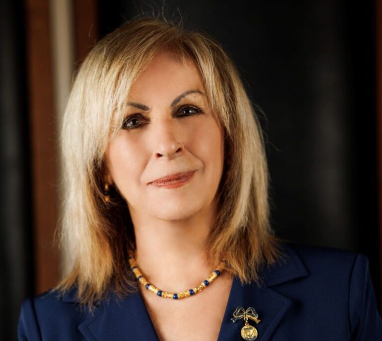 Κοπή βασιλόπιτας των υπηρεσιών της Περιφερειακής Ενότητας Σερρών παρουσία της περιφερειάρχη Αθηνάς Αηδονά