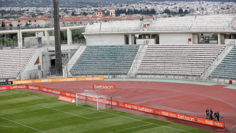 Ταυτοποιήθηκαν 11 άτομα για ρίψη πλαστικών μπουκαλιών σε ποδοσφαιρικό αγώνα στον Βόλο – Δικογραφία σε βάρος 4 υπαλλήλων ασφαλείας