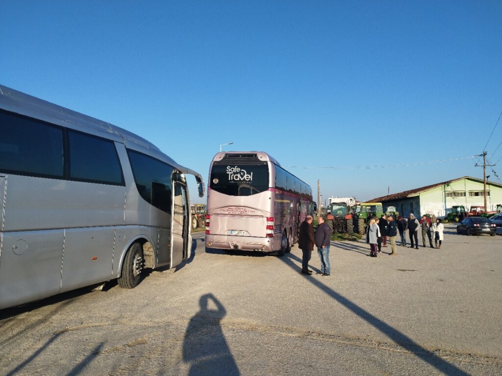 Με λεωφορεία οι αγρότες της Μαγνησίας μεταβαίνουν στην Θεσσαλονίκη