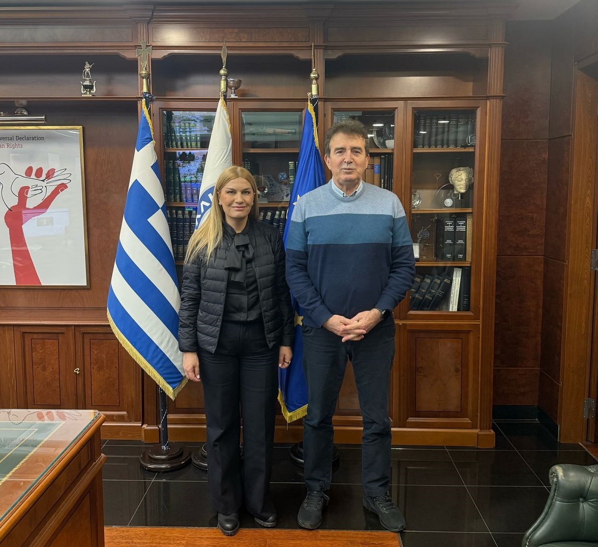 Παρέμβαση Σέβης Βολουδάκη για τροχαία, αδέσποτα και υποστελέχωση στα Χανιά – Δεσμεύσεις Χρυσοχοΐδη