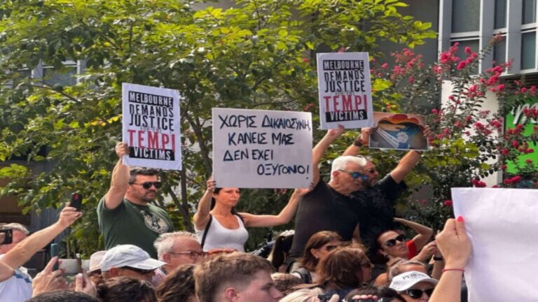 Συγκεντρώσεις διαμαρτυρίας σε όλο τον κόσμο για τα Τέμπη
