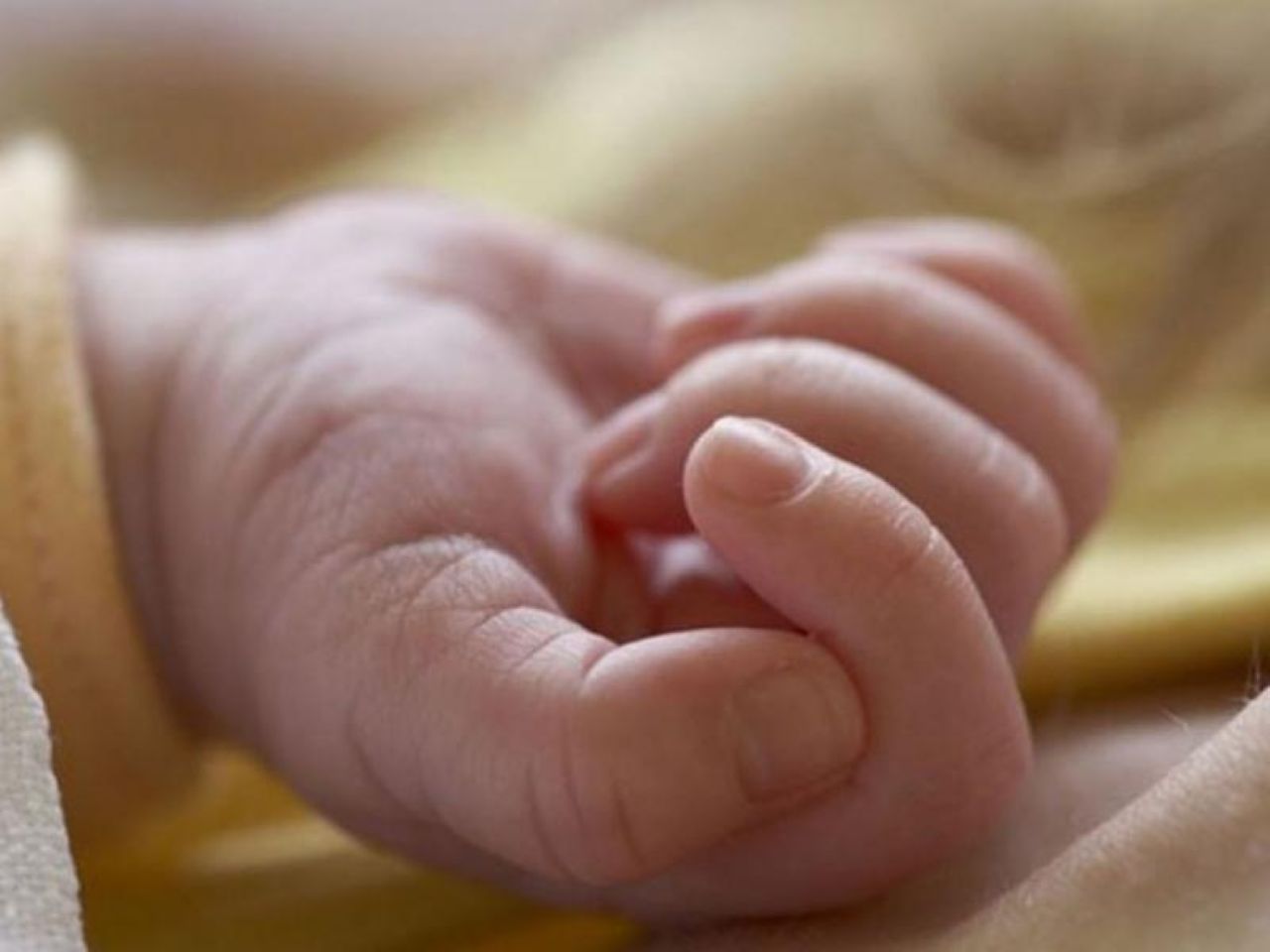 ΕΔΕ μετά από καταγγελία γονέων για εγκαύματα σε βρέφος από ορό στο Νοσοκομείο του Βόλου