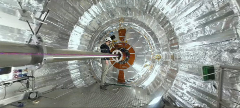 Ξεναγήθηκαν διαδικτυακά στο Cern μαθητές του Λυκείου Αλοννήσου