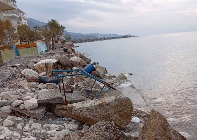 Μελέτη αντιμετώπισης φαινομένων διάβρωσης στην ακτογραμμή του Κορινθιακού Κόλπου κατέθεσε ο Δήμος Βέλου – Βόχας