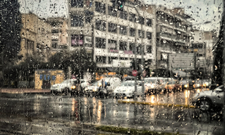 Έκτακτο δελτίο επιδείνωσης καιρού: Πού αναμένονται βροχές και καταιγίδες – Πότε προβλέπεται ύφεση