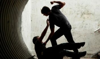 Βία ανηλίκων στην Πάτρα – 17χρονος «έριξε» γροθιά σε 16χρονο και συνελήφθη