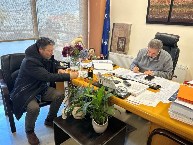 Ξεκινούν έργα αποκατάστασης σε αθλητικούς χώρους του Δήμου Φαρσάλων