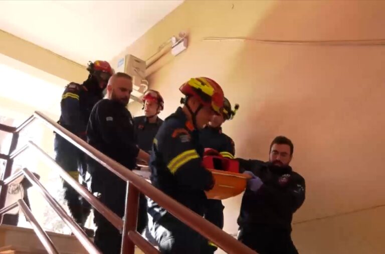 Ένθετο Παιδεία: Άσκηση σεισμού σε σχολείο της Μυτιλήνης