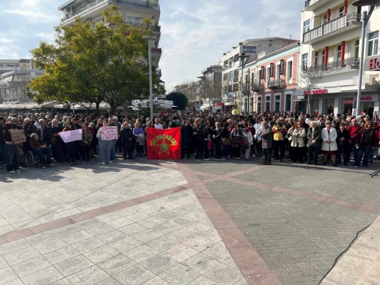Καλαμάτα: Στην κεντρική πλατεία η συγκέντρωση μνήμης και διαμαρτυρίας για την τραγωδία στα Τέμπη