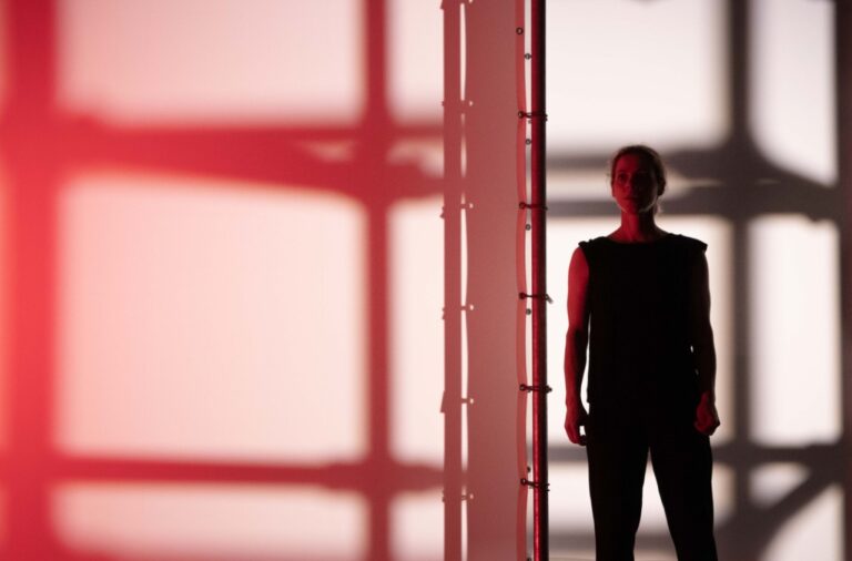 «Contaminated» της Θεοδώρας Κώτση-Φελίτσι στο Metropolitan: The Urban Theater