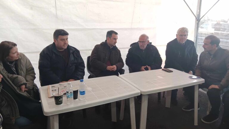Στο μπλόκο του Ε-65 ο Πρόεδρος της Νέας Αριστεράς Αλ. Χαρίτσης