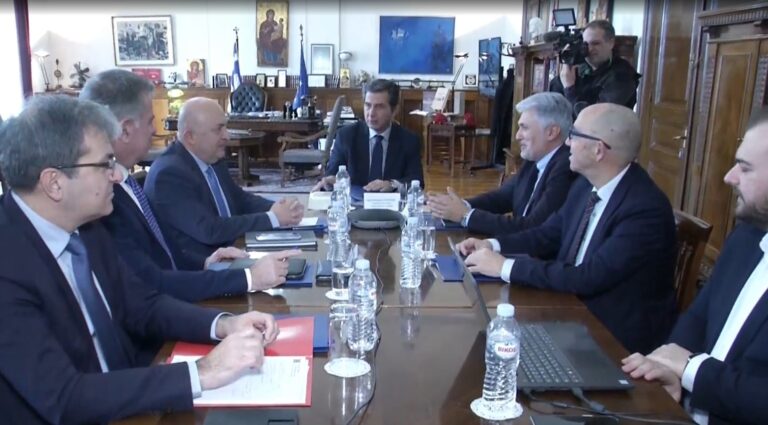 Συνάντηση του Κ.Γκιουλέκα με τους πρυτάνεις των Πανεπιστημίων Μακεδονίας και Θράκης – Στόχος η σύνδεση με την αγορά εργασίας