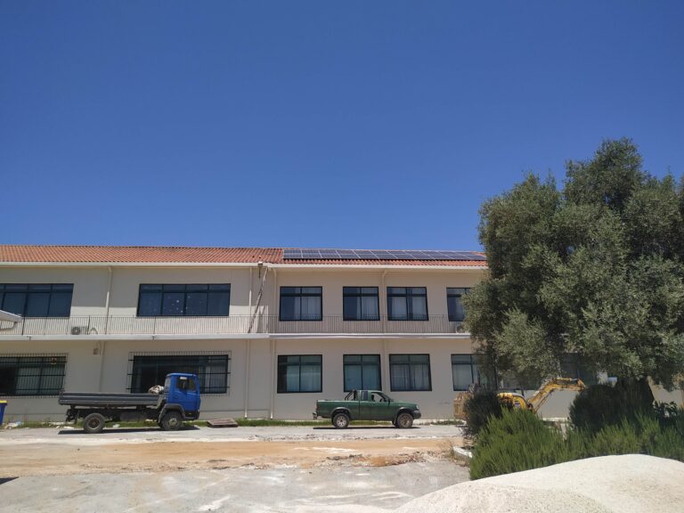 Προτεραιότητα στις αιτήσεις υφιστάμενων φωτοβολταϊκών σταθμών σε δημοτικά κτίρια ζητά ο Γ. Μαλανδράκης