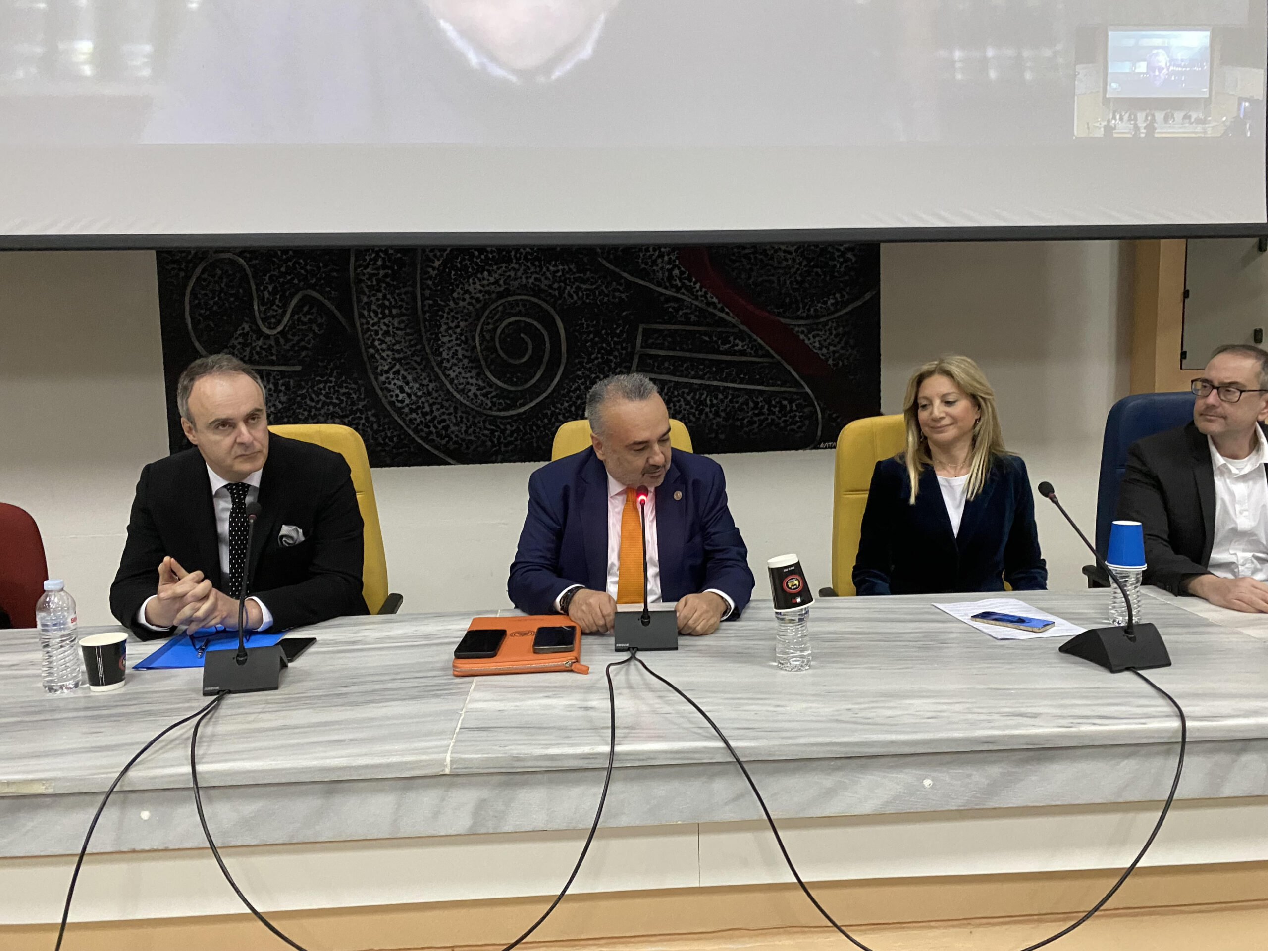 ΝΟΜΙΚΗ2