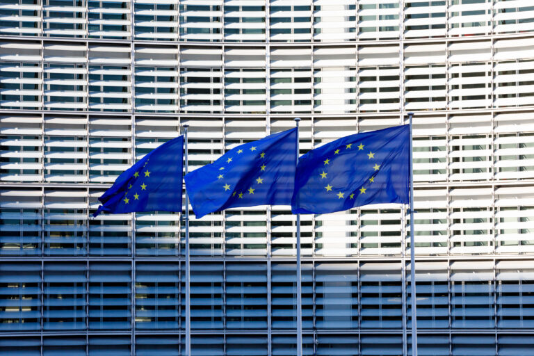 Λαγκάρντ: Η Ευρώπη πρέπει να κινηθεί προς την «ανεξαρτησία» εν μέσω των δασμών Τραμπ