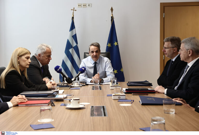 Κ. Μητσοτάκης: Δέσμευση της κυβέρνησης να πρωτοστατήσει στον διάλογο για τις επιστροφές