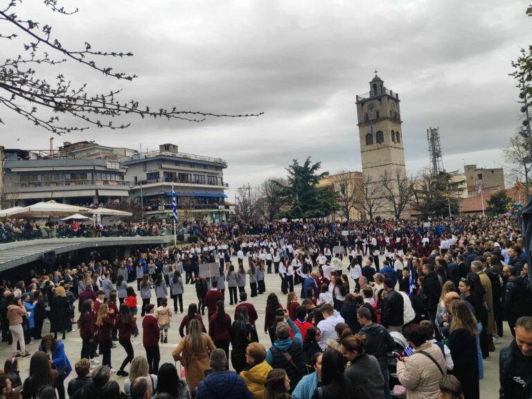 Κοζάνη: Εορτασμός της 25ης Μαρτίου με παρέλαση και χορευτικά