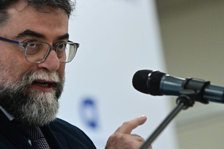 Β. Οικονόμου: H σημερινή ανακοίνωση του ΣΥΡΙΖΑ είναι κατάπτυστη – Zητώ συγνώμη από την κ. Νοτοπούλου