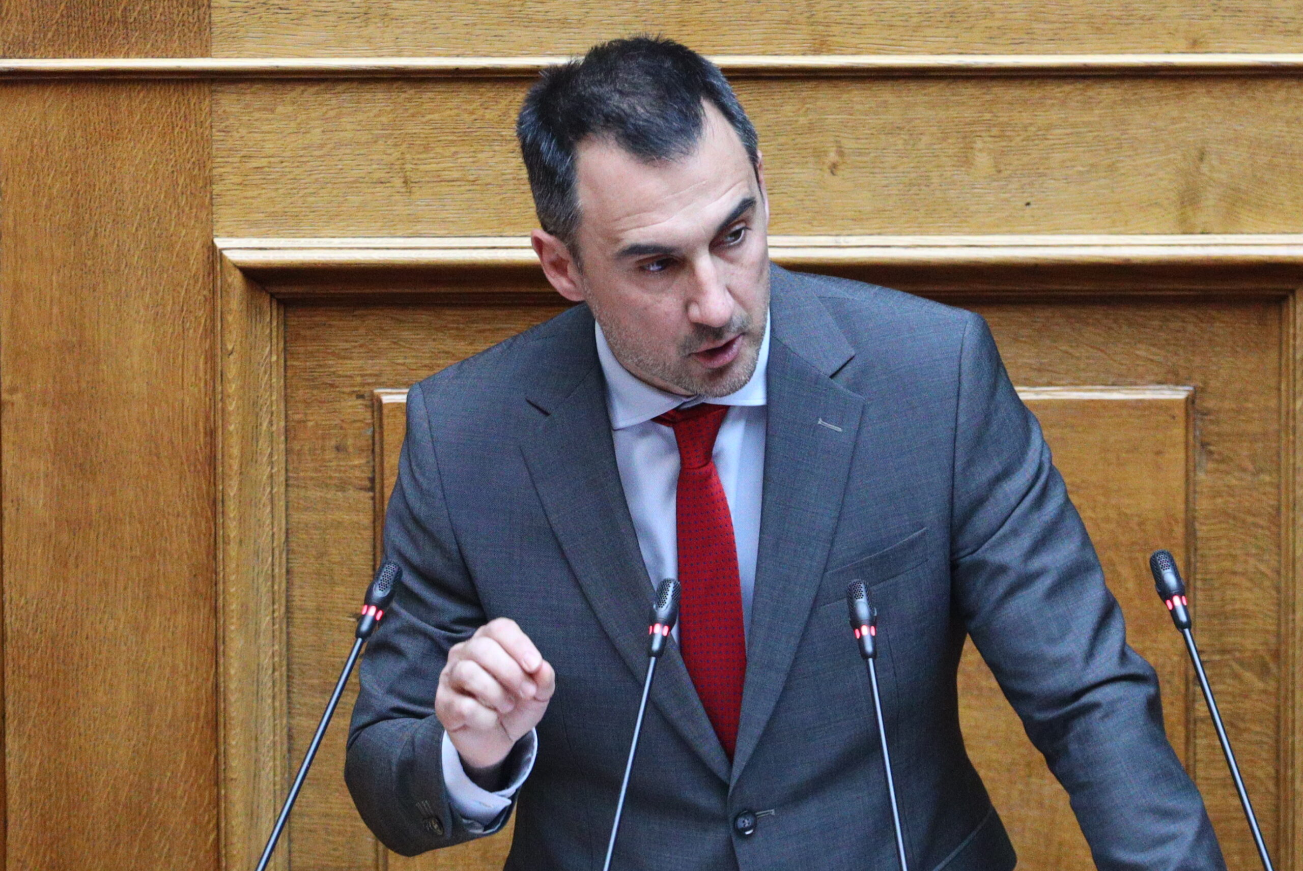 Αλέξης Χαρίτσης: Να ζητήσει συγγνώμη και να παραιτηθεί ο Κυριάκος Μητσοτάκης