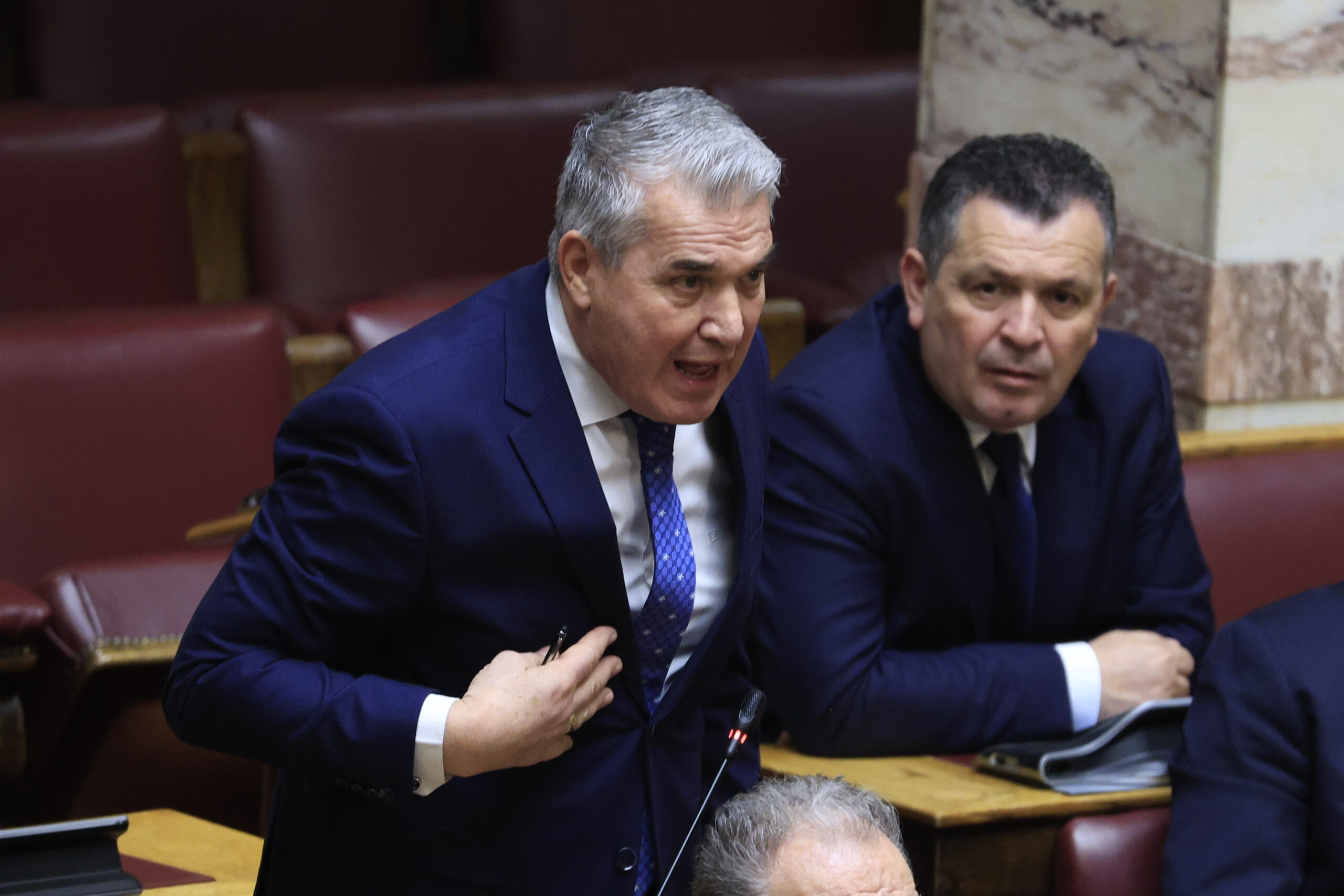 Παραπέμπεται με το ερώτημα της διαγραφής ο Δ. Κυριαζίδης μετά από φραστική επίθεση κατά της Ζ. Κωνσταντοπούλου